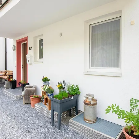 In Near Slopes Strengen