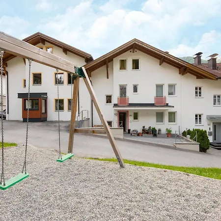 In Near Slopes * Strengen